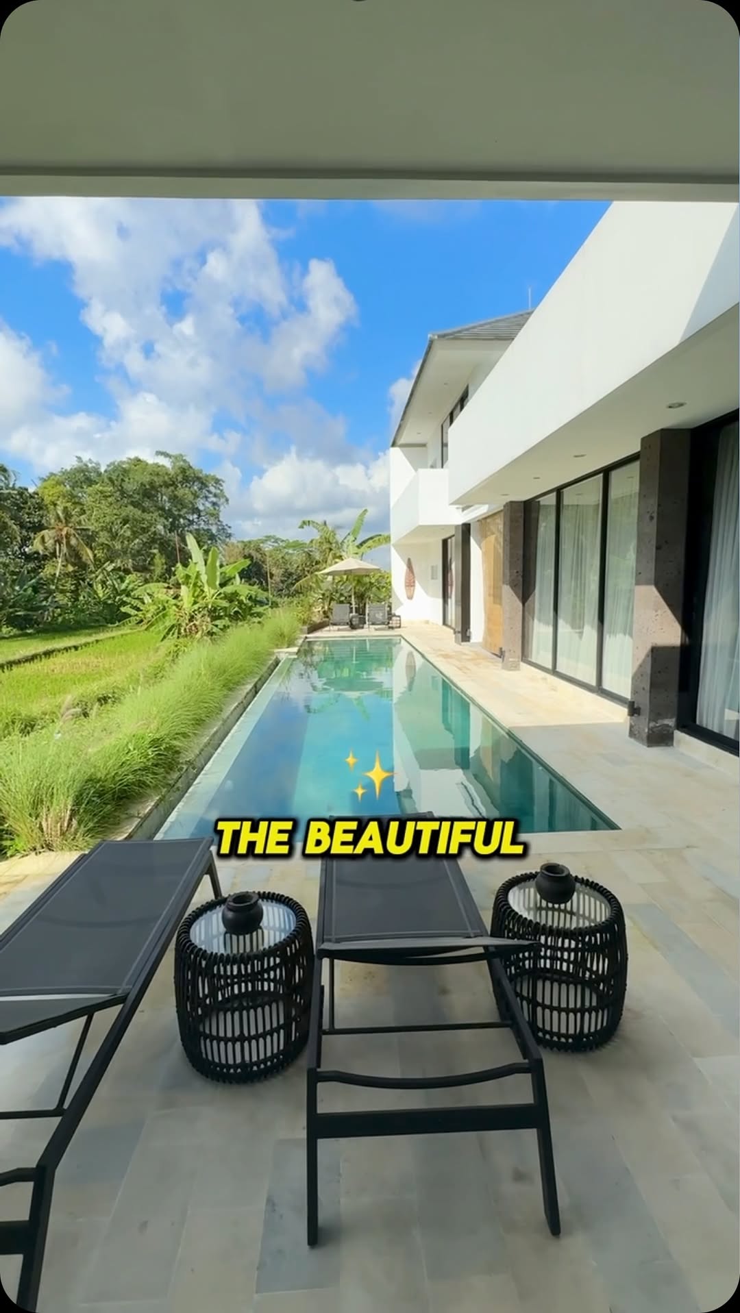 https://d2zmqyh8caa94h.cloudfront.net/creator_social_media_contents/instagram/reels/C-kqX3zsKU9/C-kqX3zsKU9.mp4