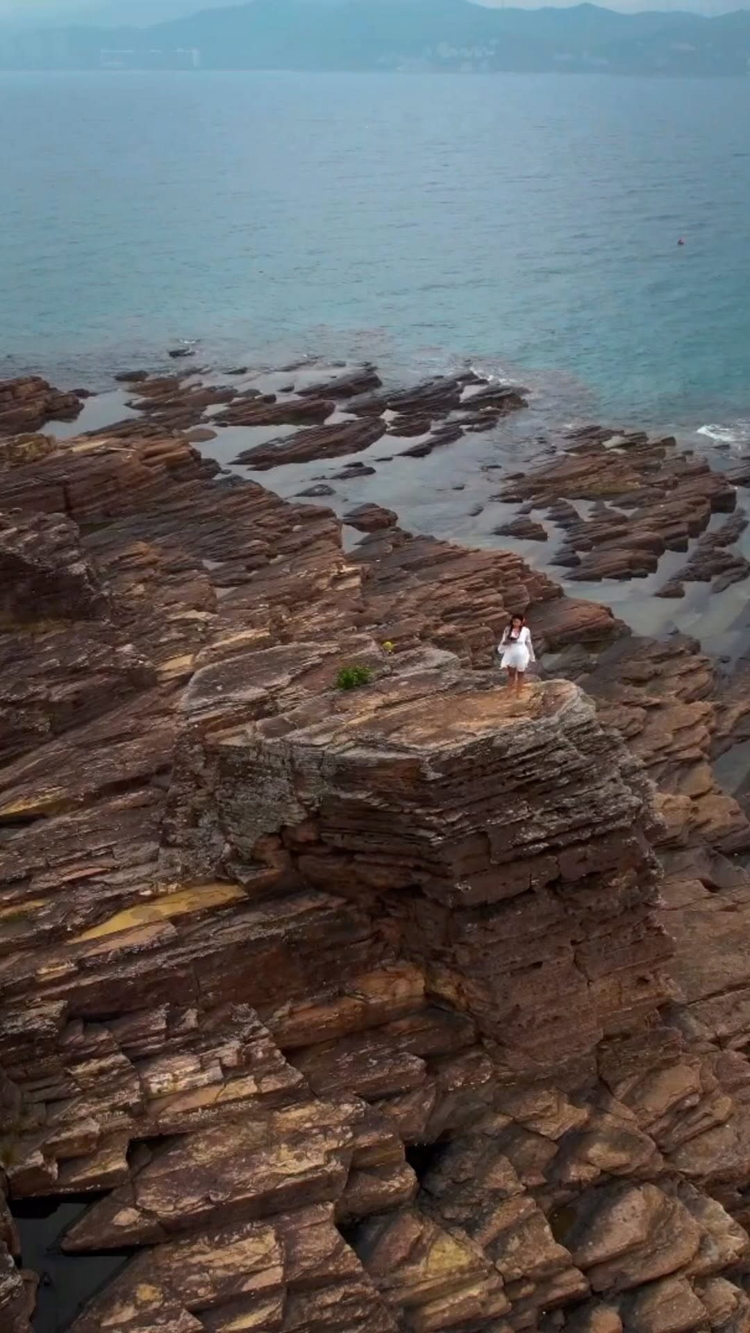 https://d2zmqyh8caa94h.cloudfront.net/creator_social_media_contents/instagram/reels/C50ueIUBQVY/C50ueIUBQVY.mp4