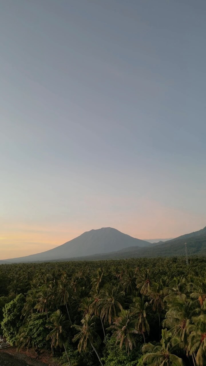 https://d2zmqyh8caa94h.cloudfront.net/creator_social_media_contents/instagram/reels/C5k2oO2PeMY/C5k2oO2PeMY.mp4