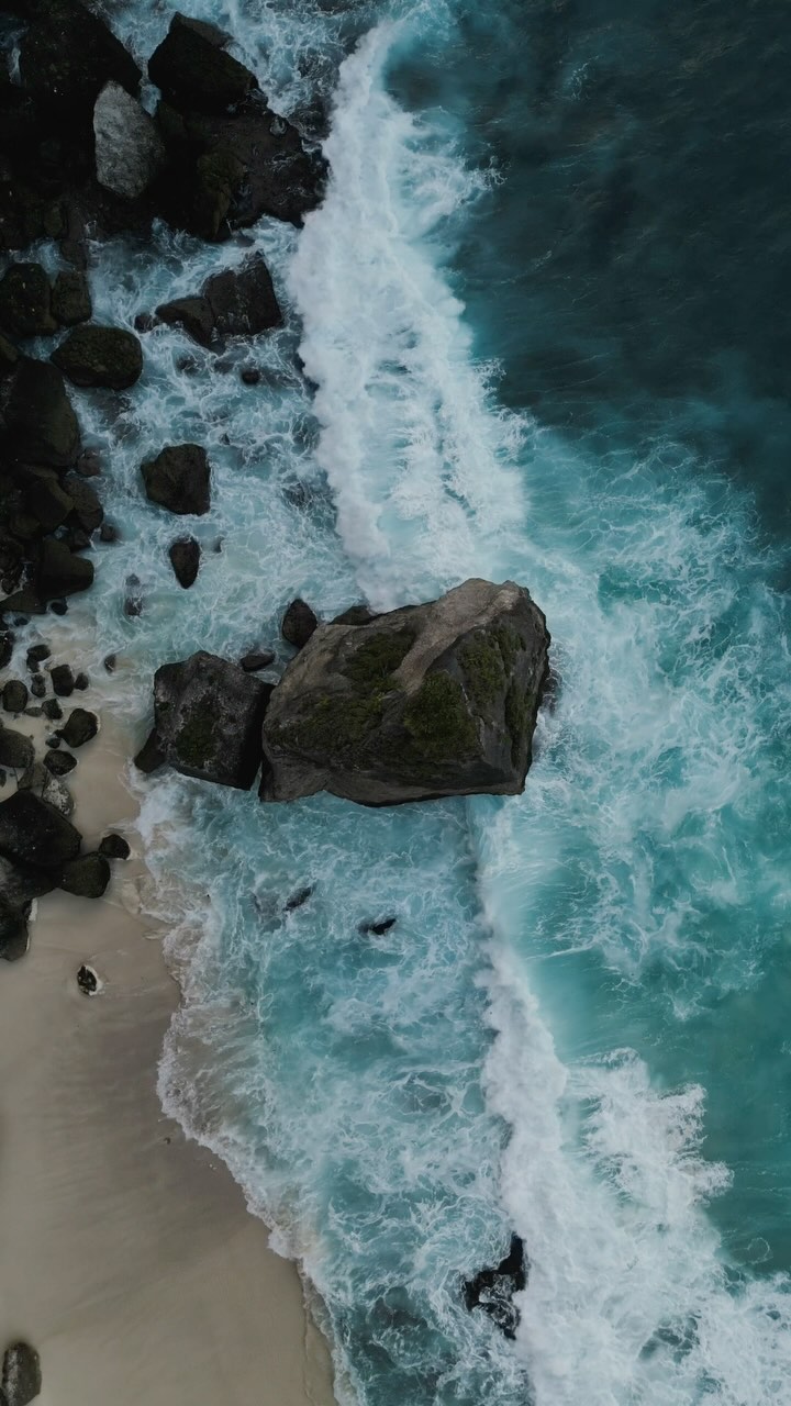 https://d2zmqyh8caa94h.cloudfront.net/creator_social_media_contents/instagram/reels/C8rEJMivJBo/C8rEJMivJBo.mp4