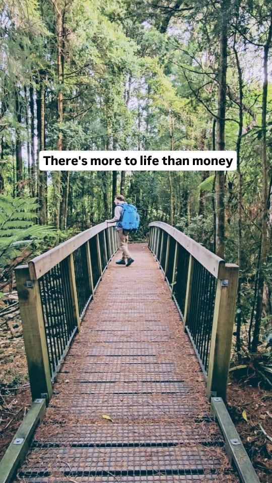 https://d2zmqyh8caa94h.cloudfront.net/creator_social_media_contents/instagram/reels/C8rKzjwPBCQ/C8rKzjwPBCQ.mp4