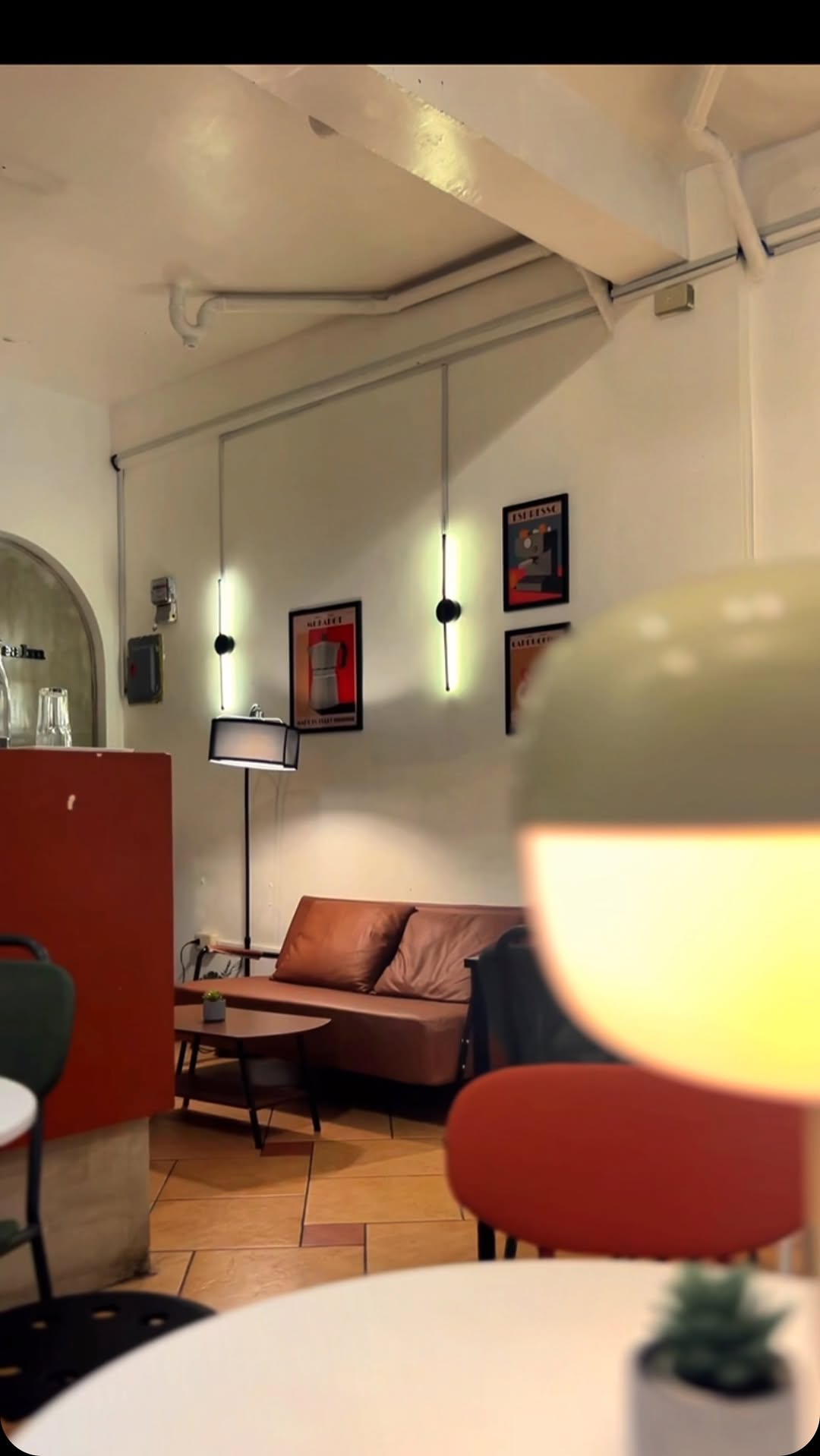 https://d2zmqyh8caa94h.cloudfront.net/creator_social_media_contents/instagram/reels/C_7ybSBSZ15/C_7ybSBSZ15.mp4