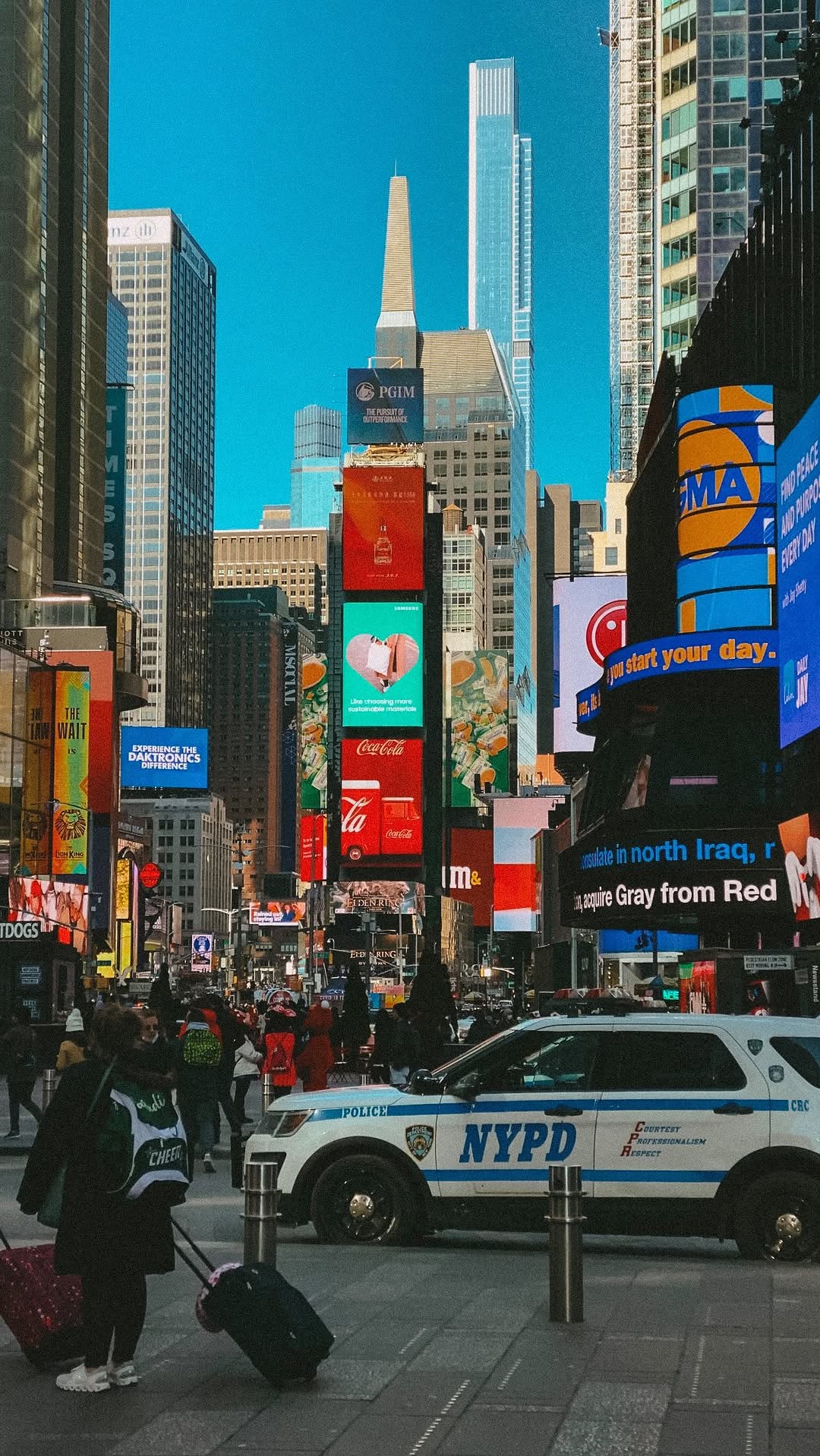 https://d2zmqyh8caa94h.cloudfront.net/creator_social_media_contents/instagram/reels/CbEEDjGgFd3/CbEEDjGgFd3.mp4