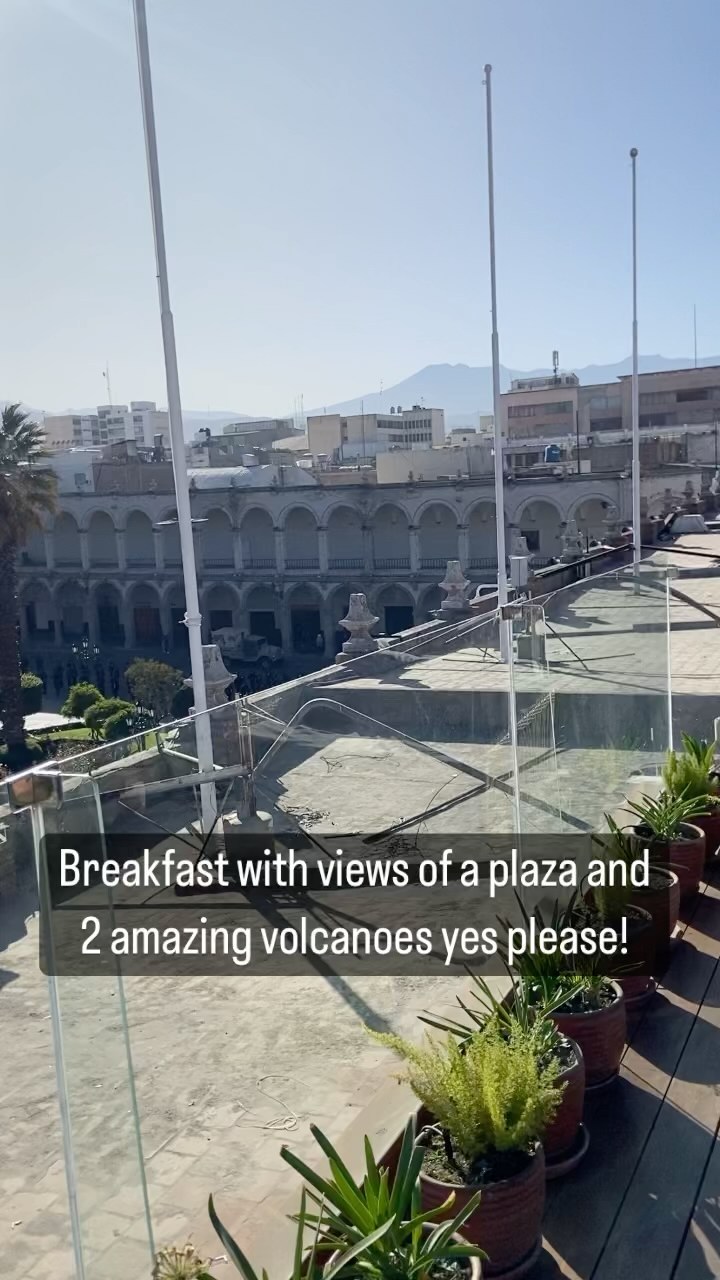 https://d2zmqyh8caa94h.cloudfront.net/creator_social_media_contents/instagram/reels/CeT5fSMFQNe/CeT5fSMFQNe.mp4
