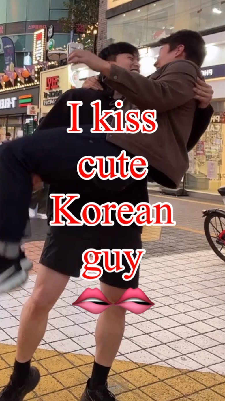 https://d2zmqyh8caa94h.cloudfront.net/creator_social_media_contents/instagram/reels/CknzBC1gWOn/CknzBC1gWOn.mp4