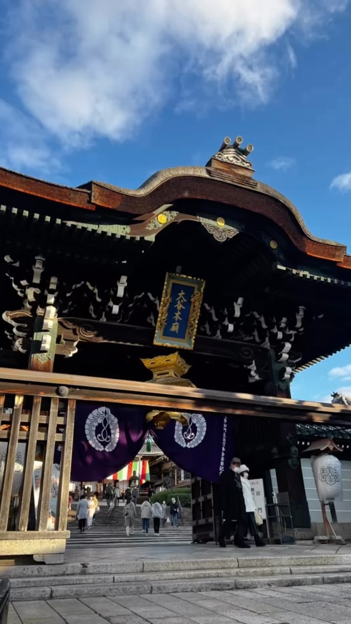https://d2zmqyh8caa94h.cloudfront.net/creator_social_media_contents/instagram/reels/Cm-tGmjhzKr/Cm-tGmjhzKr.mp4