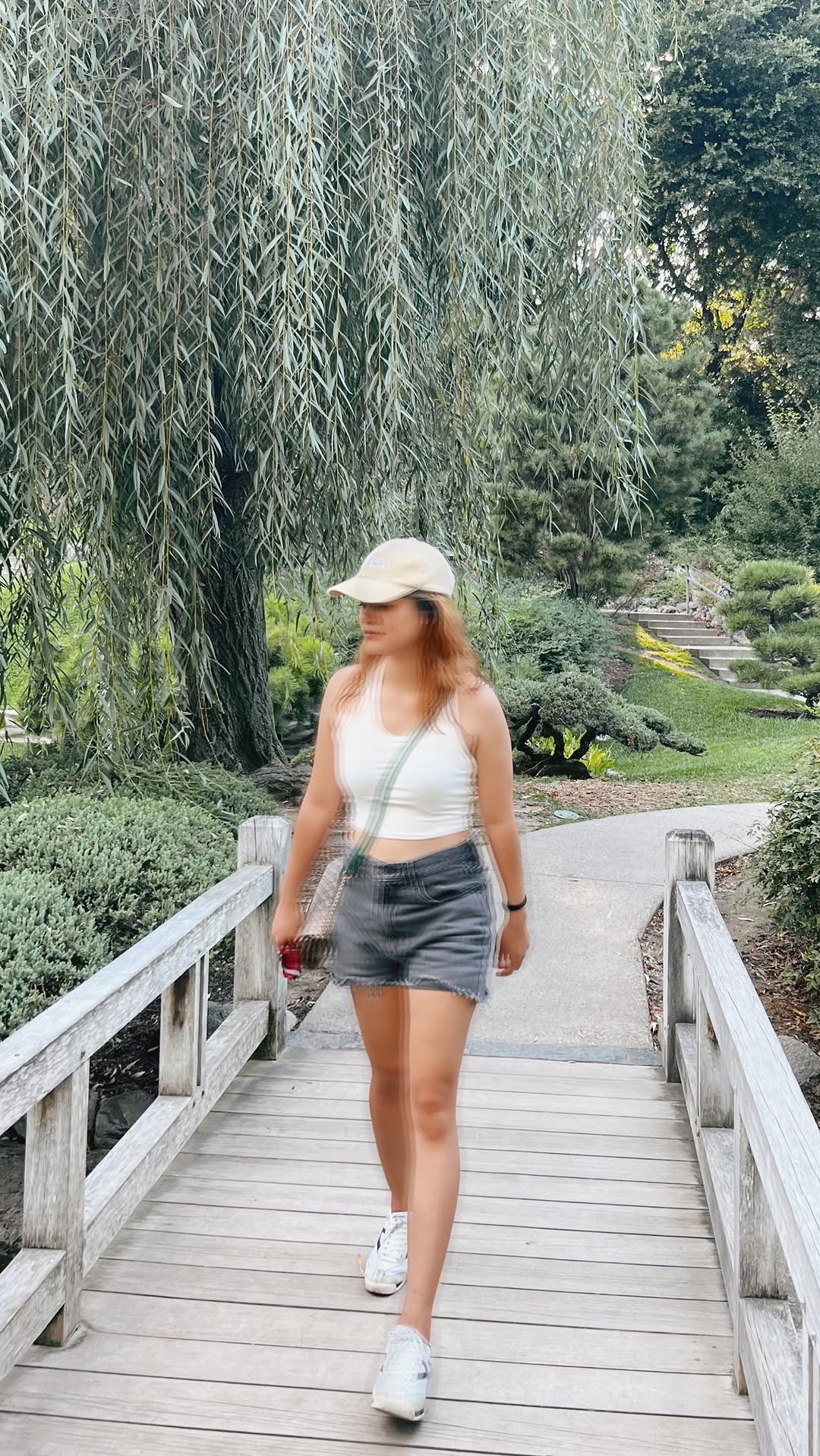 https://d2zmqyh8caa94h.cloudfront.net/creator_social_media_contents/instagram/reels/Cm3wOKUh392/Cm3wOKUh392.mp4