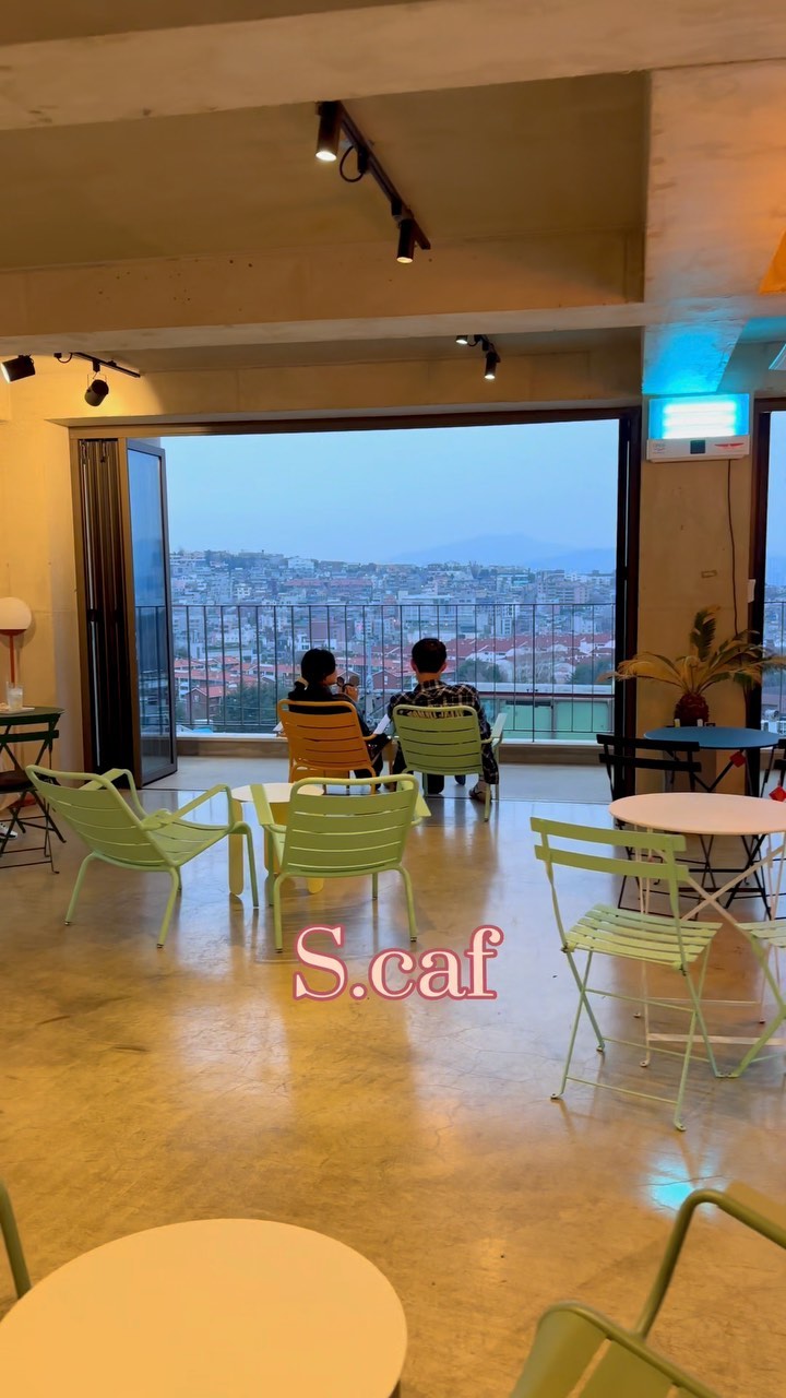 https://d2zmqyh8caa94h.cloudfront.net/creator_social_media_contents/instagram/reels/CqGCODNJajQ/CqGCODNJajQ.mp4