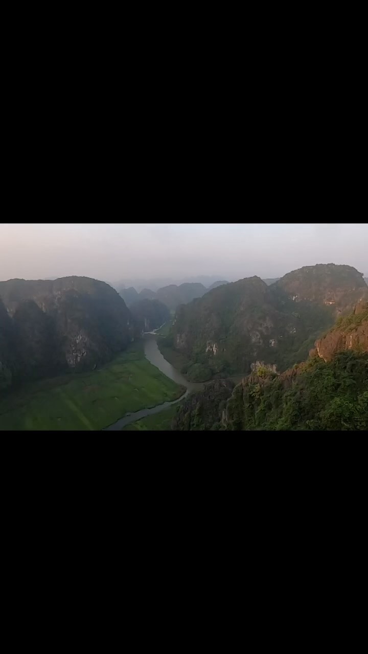 https://d2zmqyh8caa94h.cloudfront.net/creator_social_media_contents/instagram/reels/CtRwX15OPTo/CtRwX15OPTo.mp4