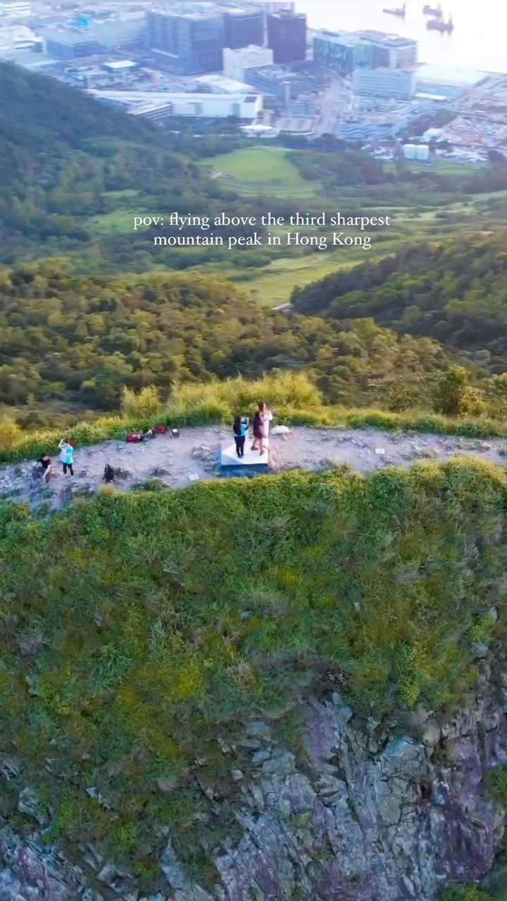 https://d2zmqyh8caa94h.cloudfront.net/creator_social_media_contents/instagram/reels/CviwvLRhcDY/CviwvLRhcDY.mp4