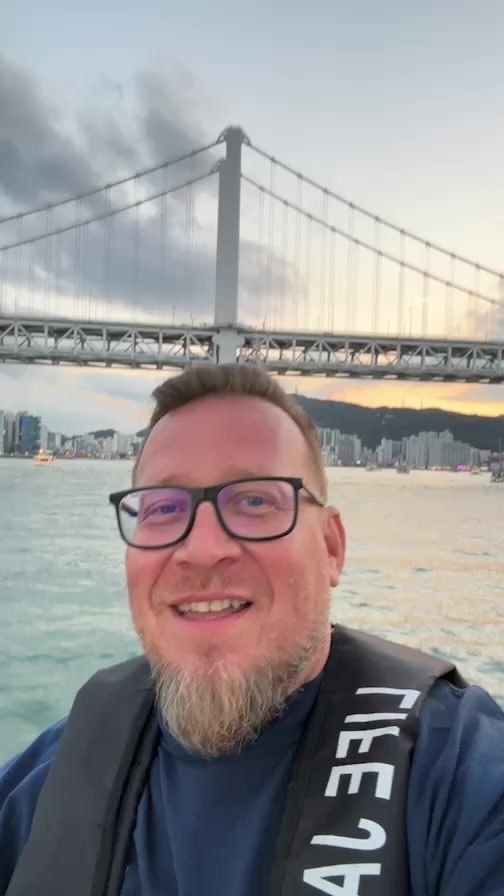 https://d2zmqyh8caa94h.cloudfront.net/creator_social_media_contents/instagram/reels/CxfTN9jJHZ6/CxfTN9jJHZ6.mp4