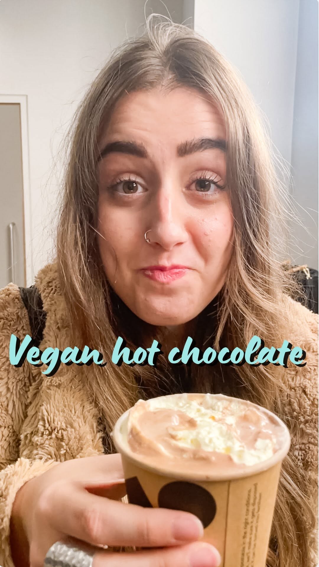 https://d2zmqyh8caa94h.cloudfront.net/creator_social_media_contents/instagram/reels/CzY6T2uKHky/CzY6T2uKHky.mp4