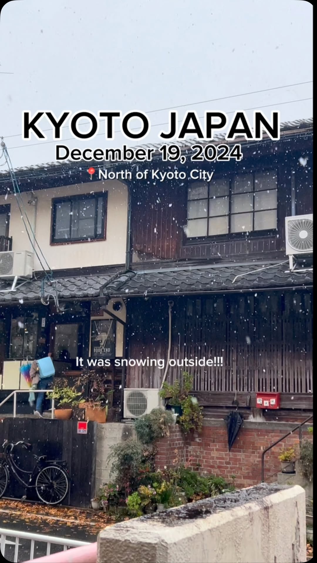Kyoto Neighborhoods Experience First Snowfall