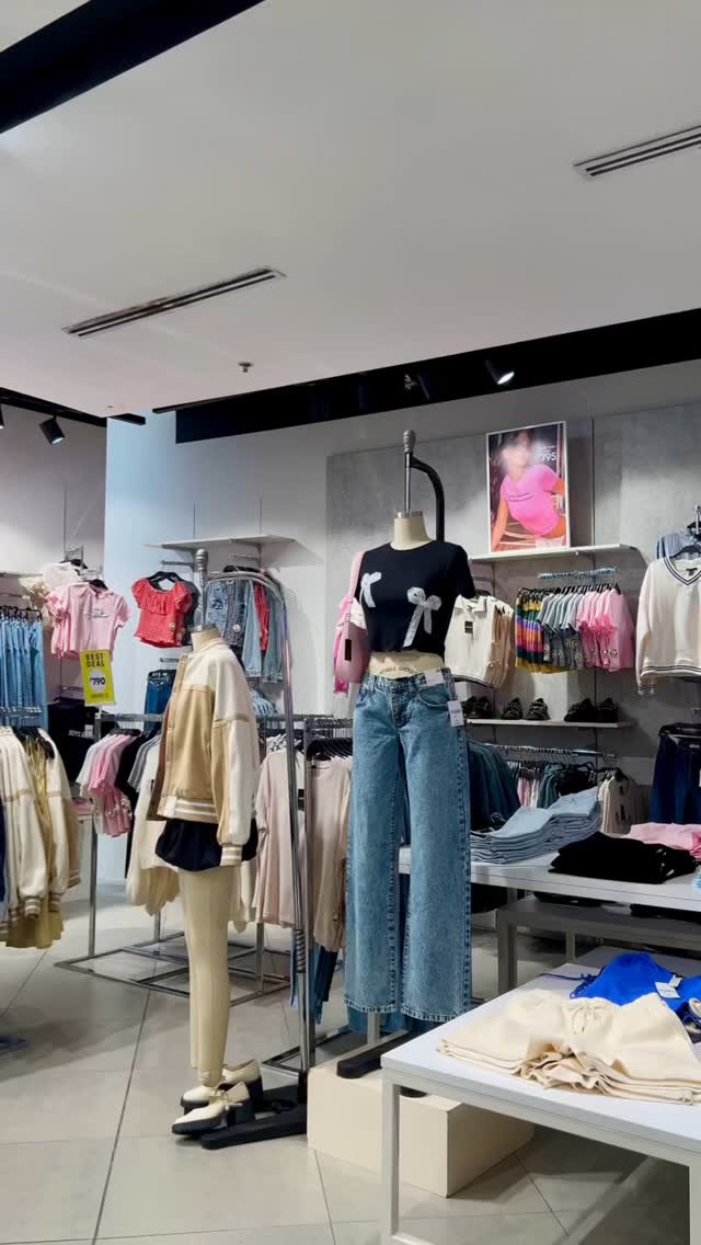 https://d2zmqyh8caa94h.cloudfront.net/creator_social_media_contents/instagram/reels/DHpyo9Sha6Z/DHpyo9Sha6Z.mp4