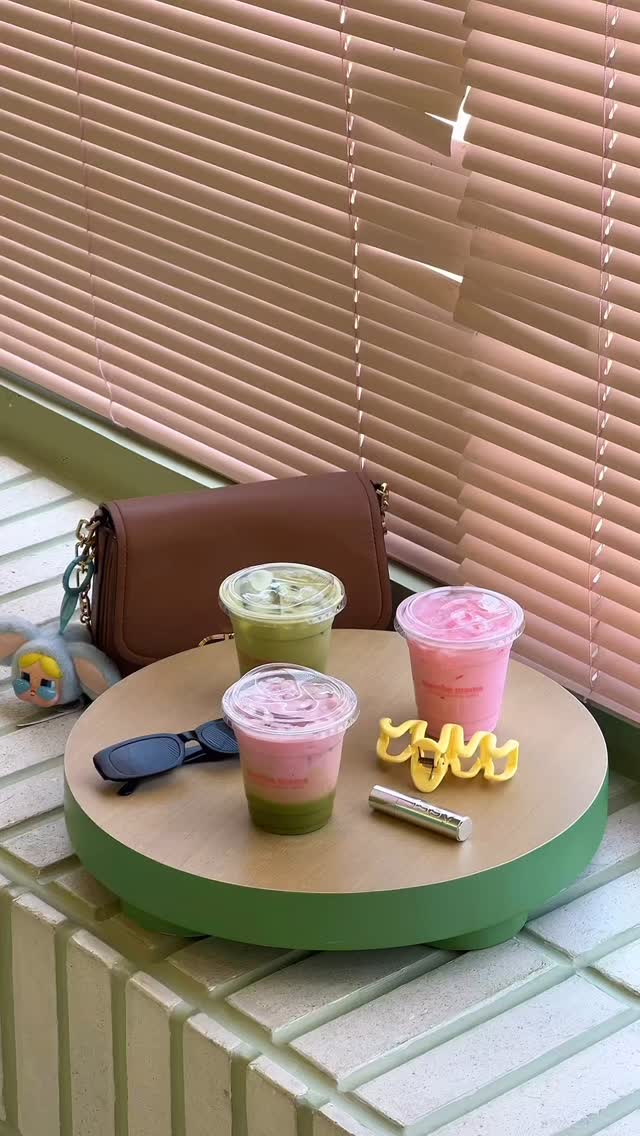 https://d2zmqyh8caa94h.cloudfront.net/creator_social_media_contents/instagram/reels/DI8aOwbxQp1/DI8aOwbxQp1.mp4