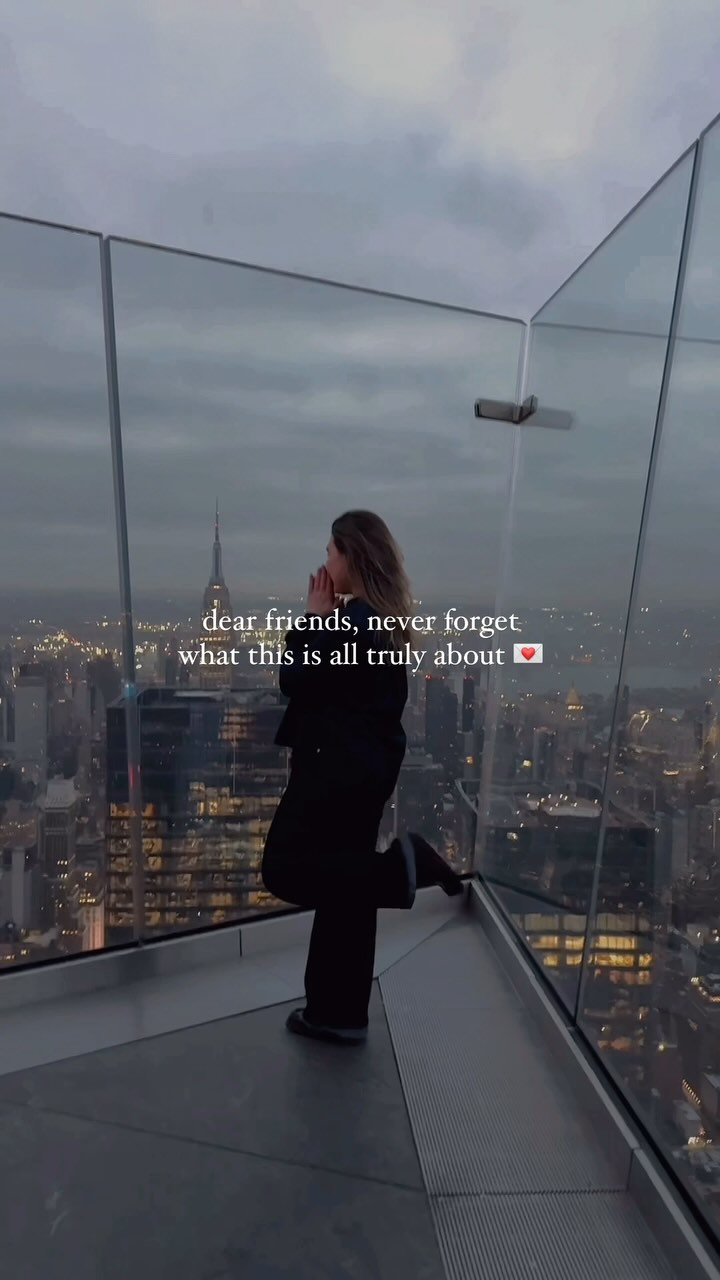 https://d2zmqyh8caa94h.cloudfront.net/creator_social_media_contents/instagram/reels/DIbkdWDR0UN/DIbkdWDR0UN.mp4