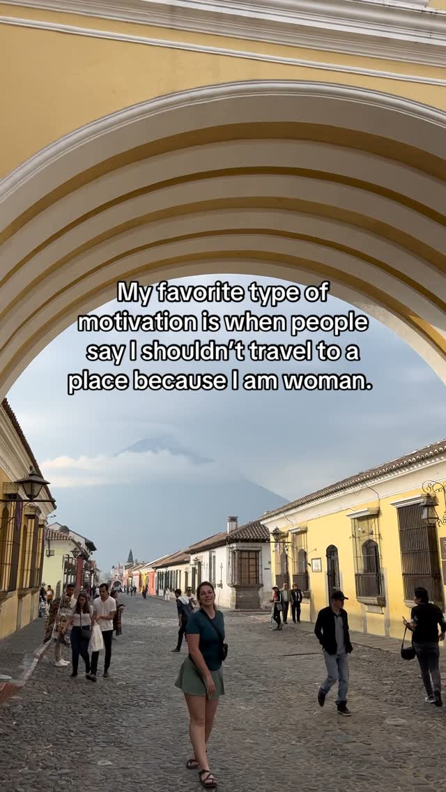 https://d2zmqyh8caa94h.cloudfront.net/creator_social_media_contents/instagram/reels/DKUzqA2R8dc/DKUzqA2R8dc.mp4