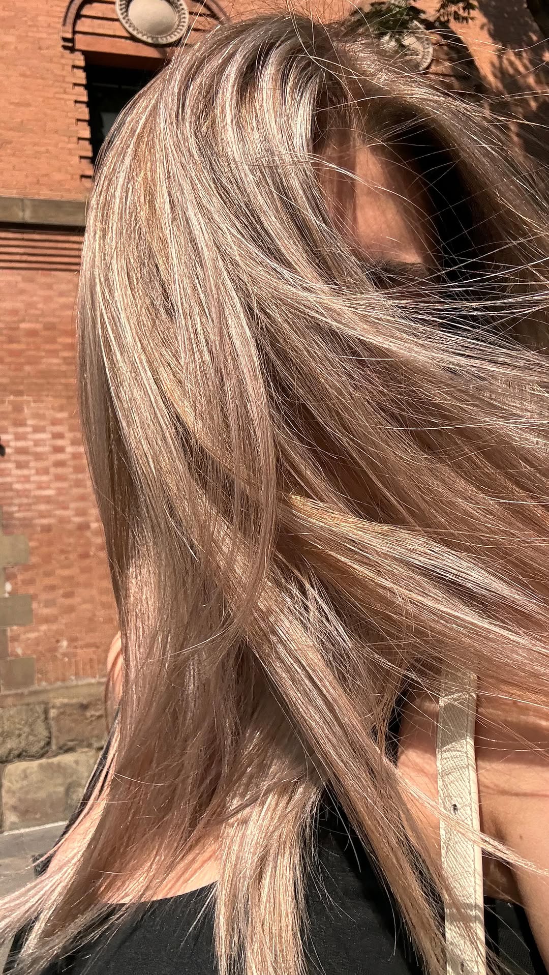 https://d2zmqyh8caa94h.cloudfront.net/creator_social_media_contents/instagram/reels/DKf7FPoIqCh/DKf7FPoIqCh.mp4
