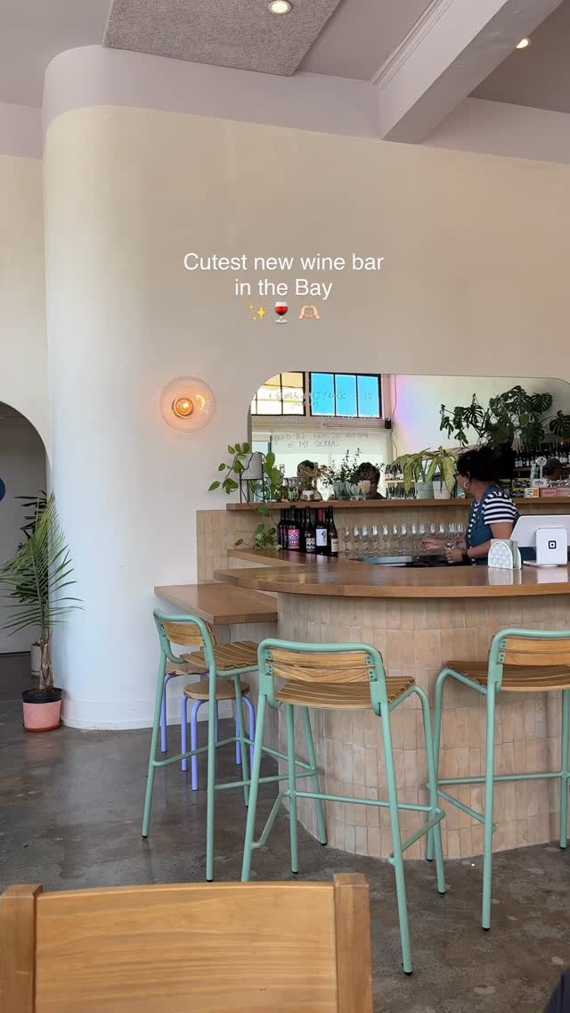 https://d2zmqyh8caa94h.cloudfront.net/creator_social_media_contents/instagram/reels/DLXifvtRMaa/DLXifvtRMaa.mp4