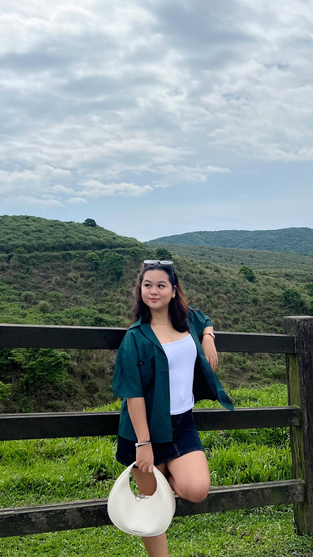 https://d2zmqyh8caa94h.cloudfront.net/creator_social_media_contents/instagram/reels/DLcNLH2xX-u/DLcNLH2xX-u.mp4