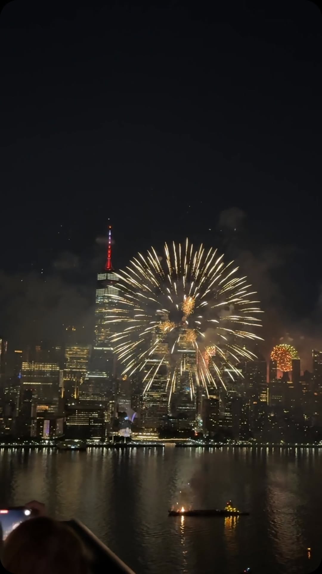 https://d2zmqyh8caa94h.cloudfront.net/creator_social_media_contents/instagram/reels/DLt008YMMuf/DLt008YMMuf.mp4