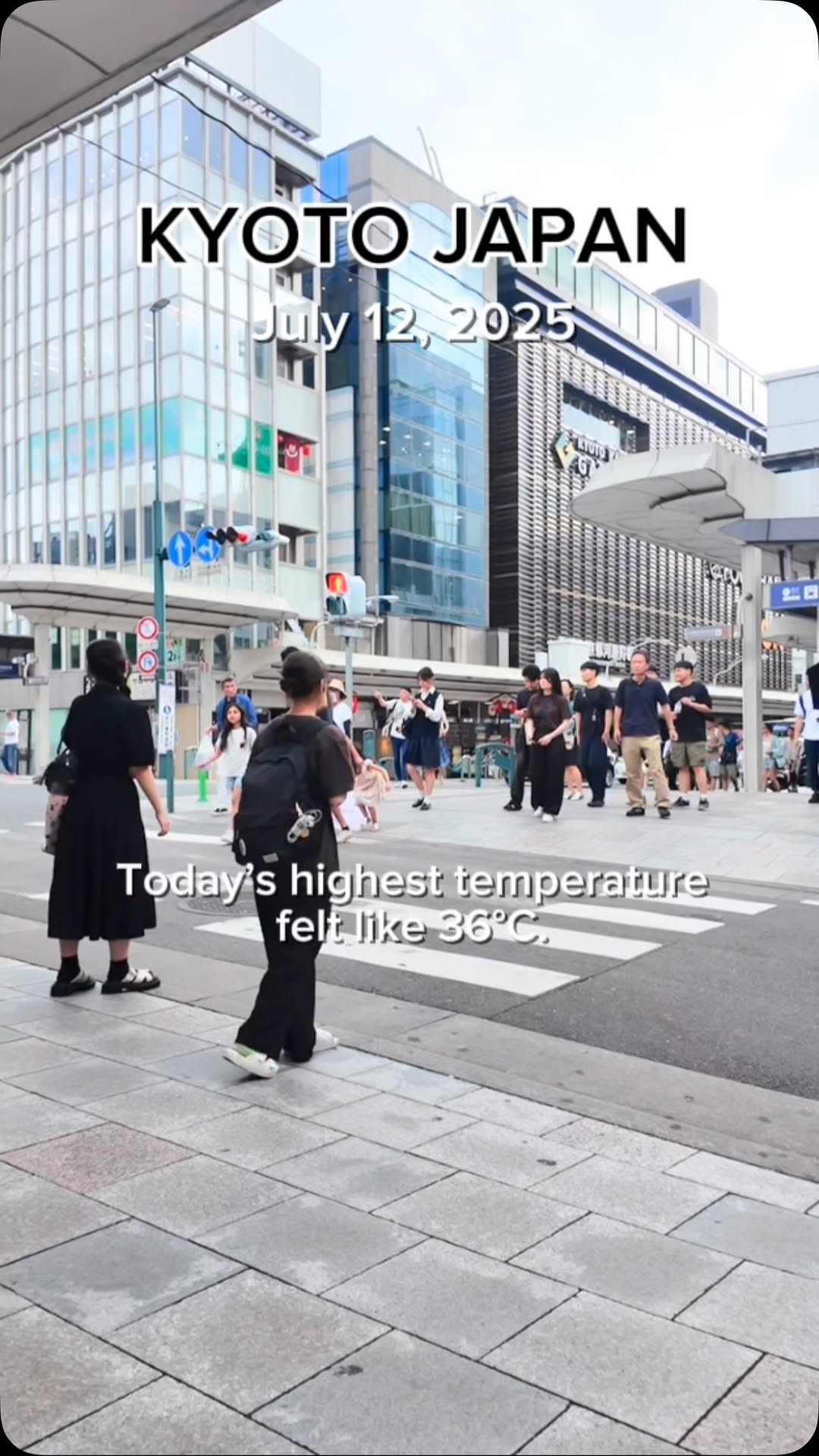 https://d2zmqyh8caa94h.cloudfront.net/creator_social_media_contents/instagram/reels/DMAOcOvygmq/DMAOcOvygmq.mp4