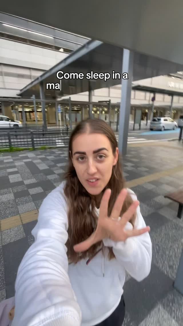https://d2zmqyh8caa94h.cloudfront.net/creator_social_media_contents/instagram/reels/DMGEV3Fo0js/DMGEV3Fo0js.mp4