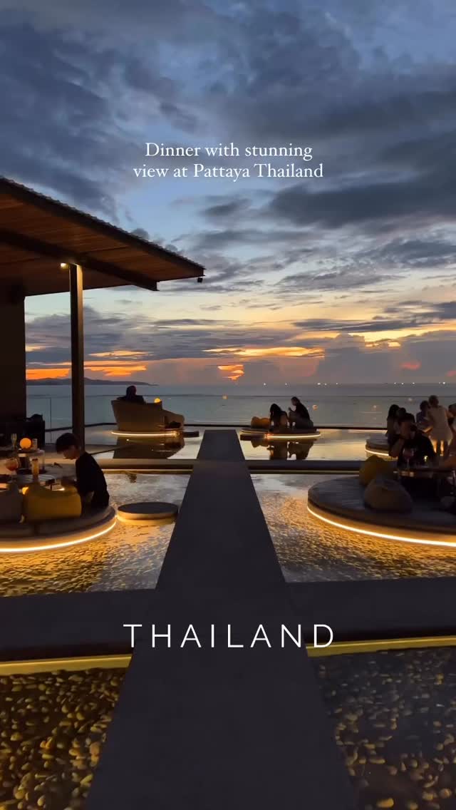Pattaya Sky Lounge Offers Golden Hour Magic
