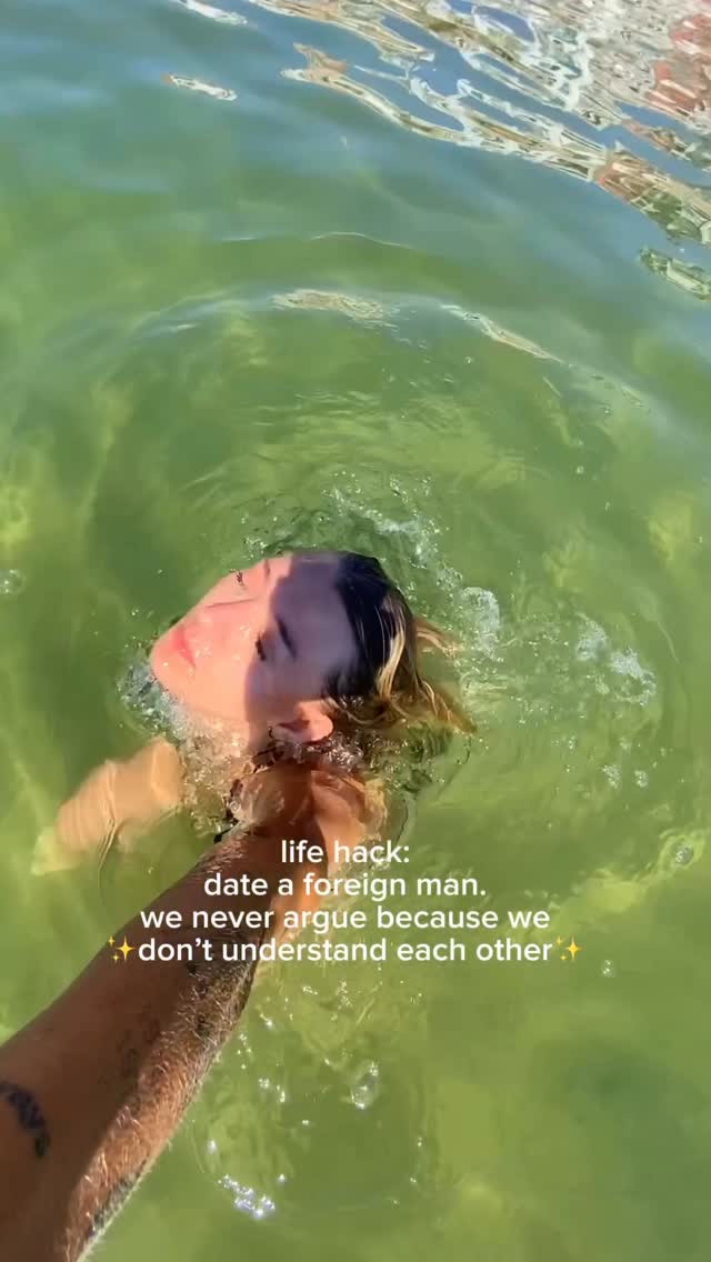 https://d2zmqyh8caa94h.cloudfront.net/creator_social_media_contents/instagram/reels/DNIhZfisEPV/DNIhZfisEPV.mp4