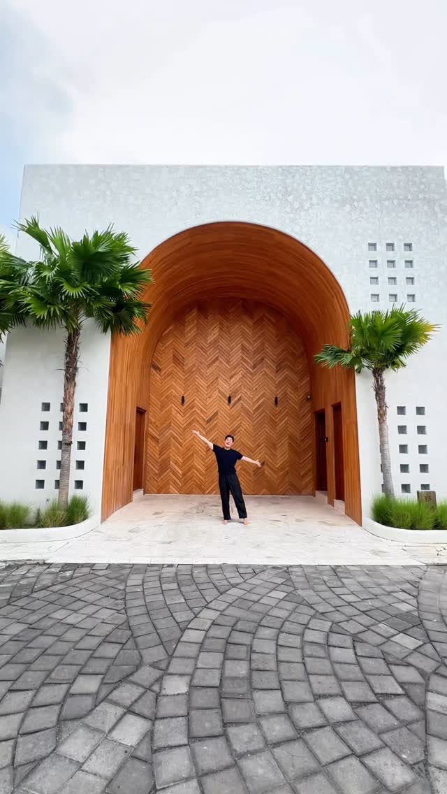 https://d2zmqyh8caa94h.cloudfront.net/creator_social_media_contents/instagram/reels/DNLX0qtTHaF/DNLX0qtTHaF.mp4