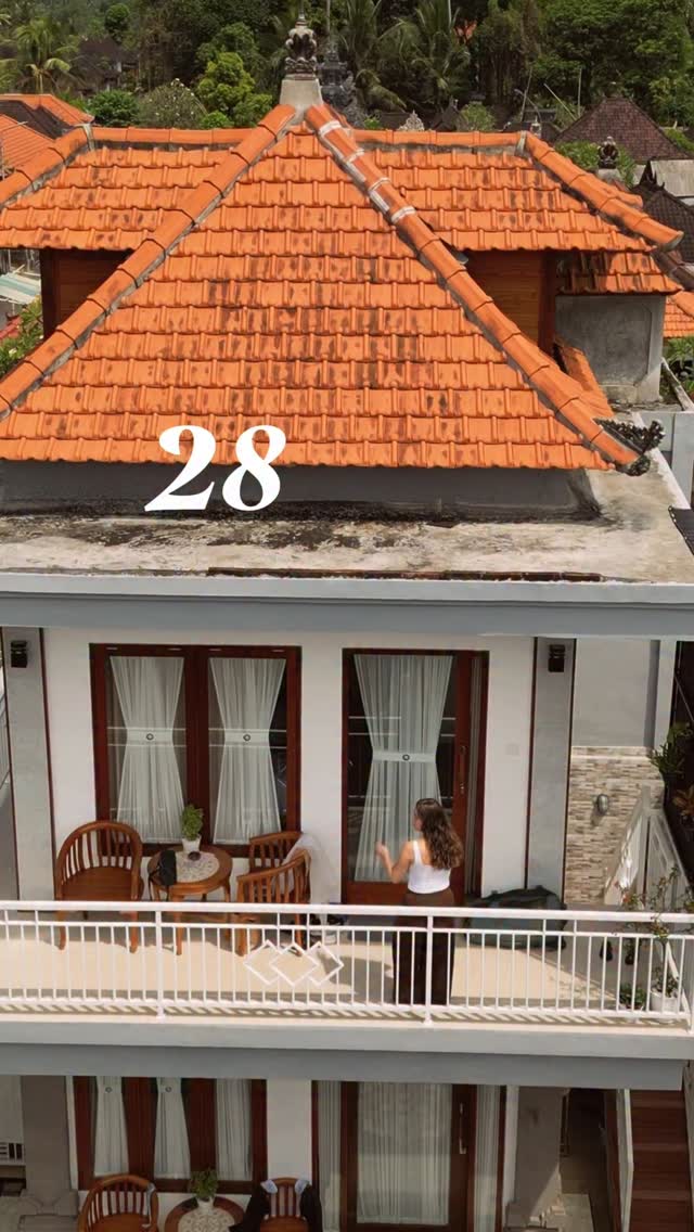 https://d2zmqyh8caa94h.cloudfront.net/creator_social_media_contents/instagram/reels/DNP8DmPMj9b/DNP8DmPMj9b.mp4