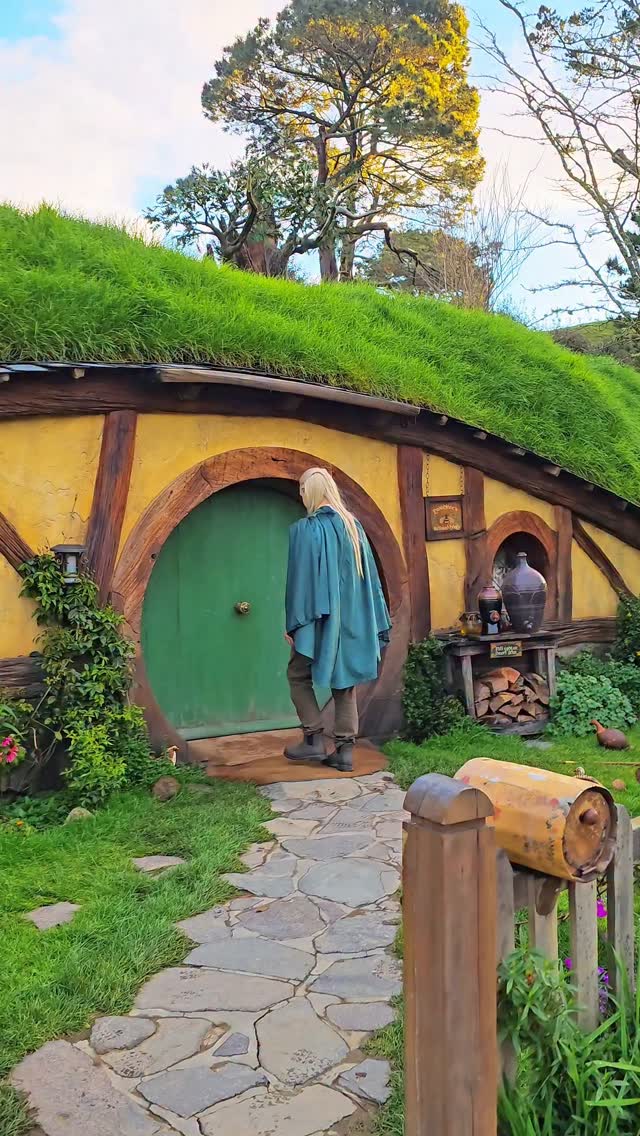https://d2zmqyh8caa94h.cloudfront.net/creator_social_media_contents/instagram/reels/DQObgRJD2Y4/DQObgRJD2Y4.mp4