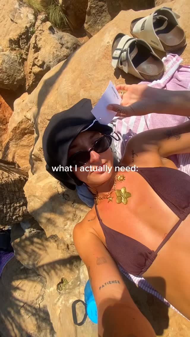 https://d2zmqyh8caa94h.cloudfront.net/creator_social_media_contents/instagram/reels/DRUryPHDBdg/DRUryPHDBdg.mp4