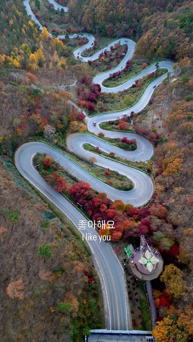 https://d2zmqyh8caa94h.cloudfront.net/creator_social_media_contents/instagram/reels/DSZNrYHESO2/DSZNrYHESO2.mp4