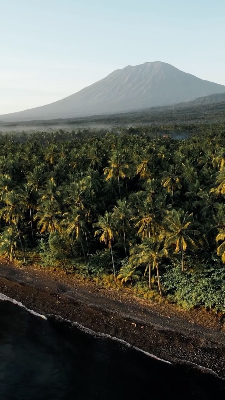 https://d2zmqyh8caa94h.cloudfront.net/creator_social_media_contents/instagram/reels/DT-62TUkznt/DT-62TUkznt.mp4