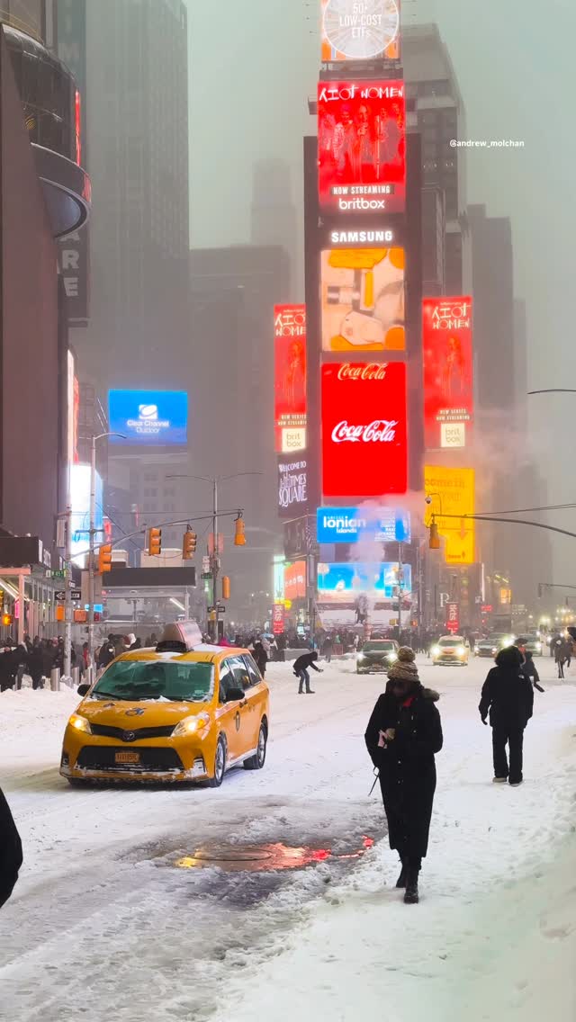 https://d2zmqyh8caa94h.cloudfront.net/creator_social_media_contents/instagram/reels/DT9QgrWDSPa/DT9QgrWDSPa.mp4