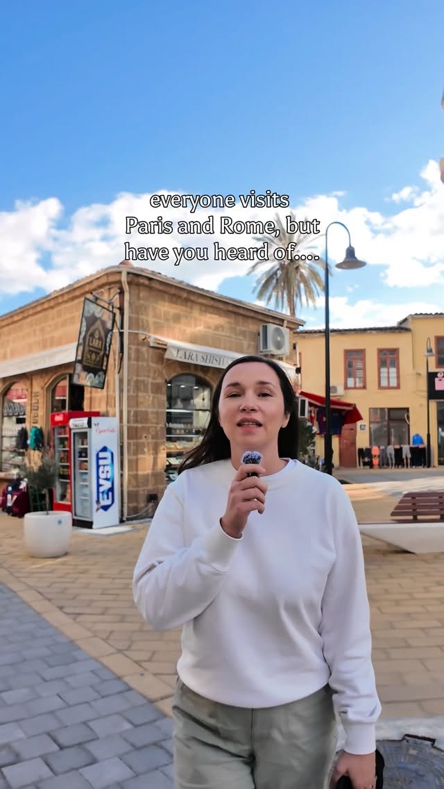 https://d2zmqyh8caa94h.cloudfront.net/creator_social_media_contents/instagram/reels/DVS_AufDhUm/DVS_AufDhUm.mp4