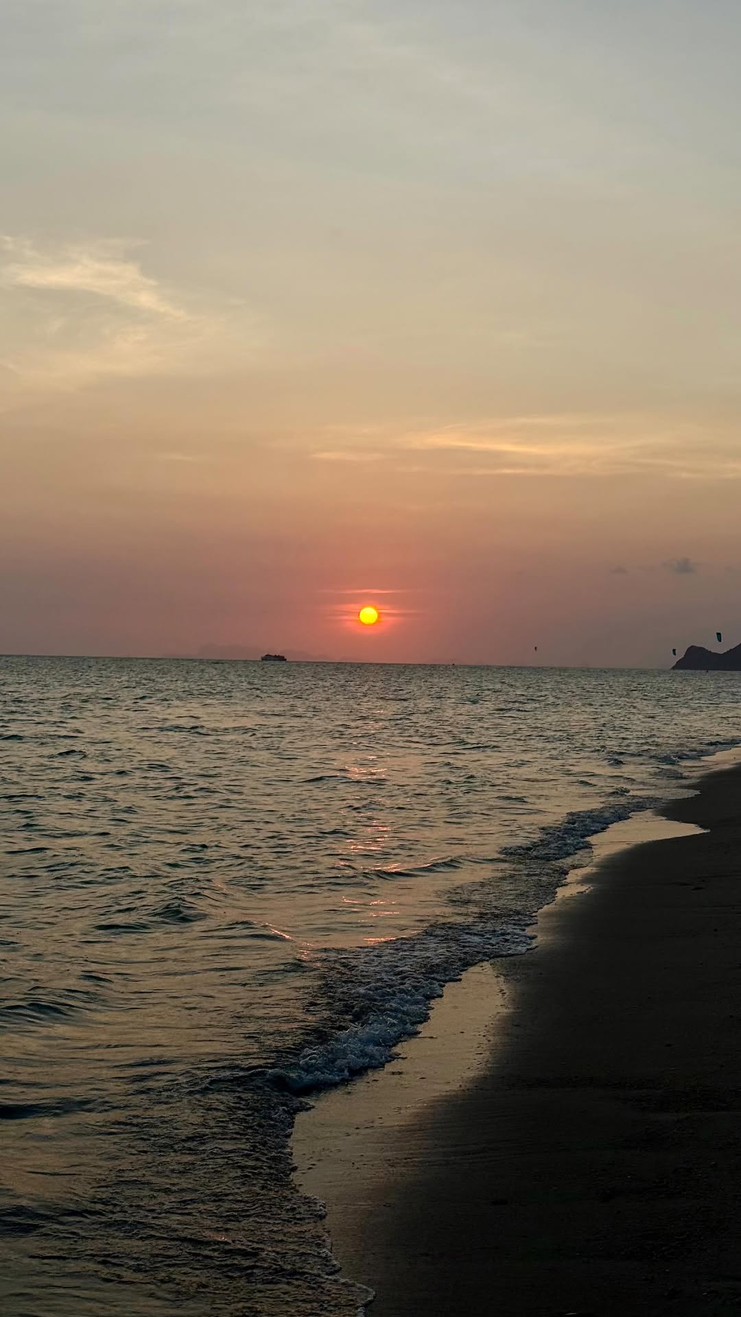 https://d2zmqyh8caa94h.cloudfront.net/creator_social_media_contents/instagram/reels/DVbnlQODzy4/DVbnlQODzy4.mp4