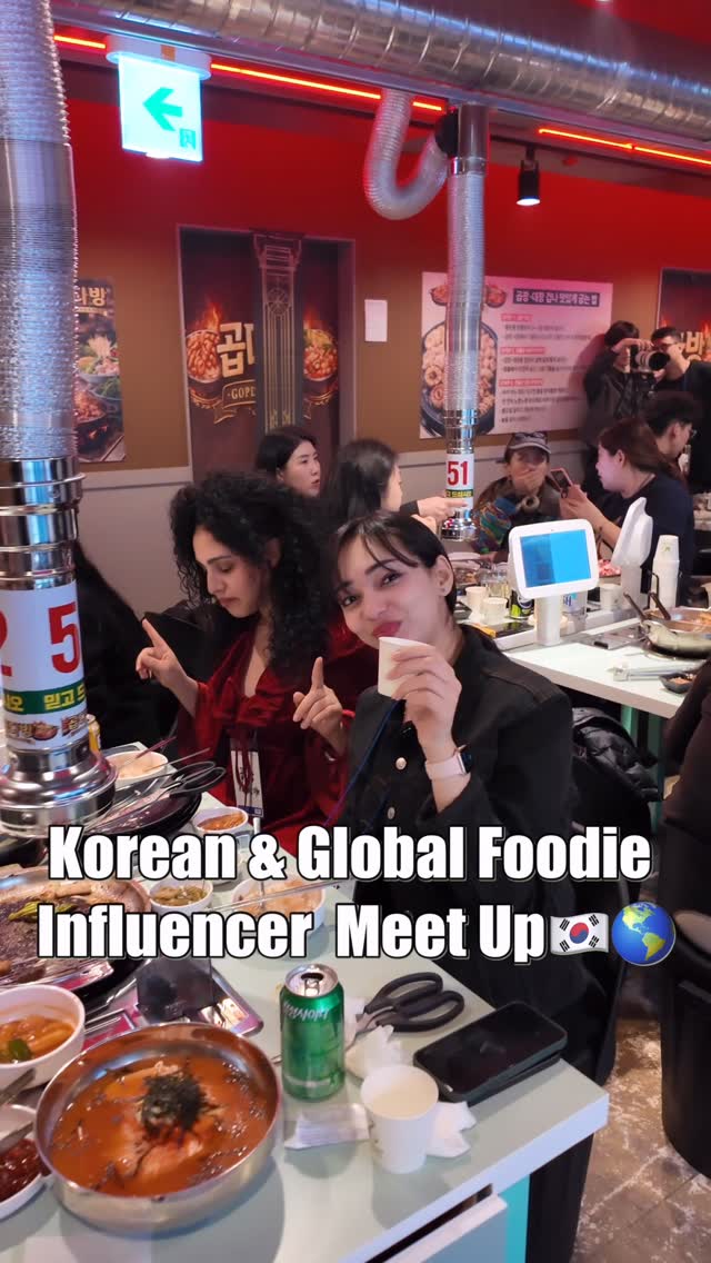 https://d2zmqyh8caa94h.cloudfront.net/creator_social_media_contents/instagram/reels/DWGZaGaEgXn/DWGZaGaEgXn.mp4