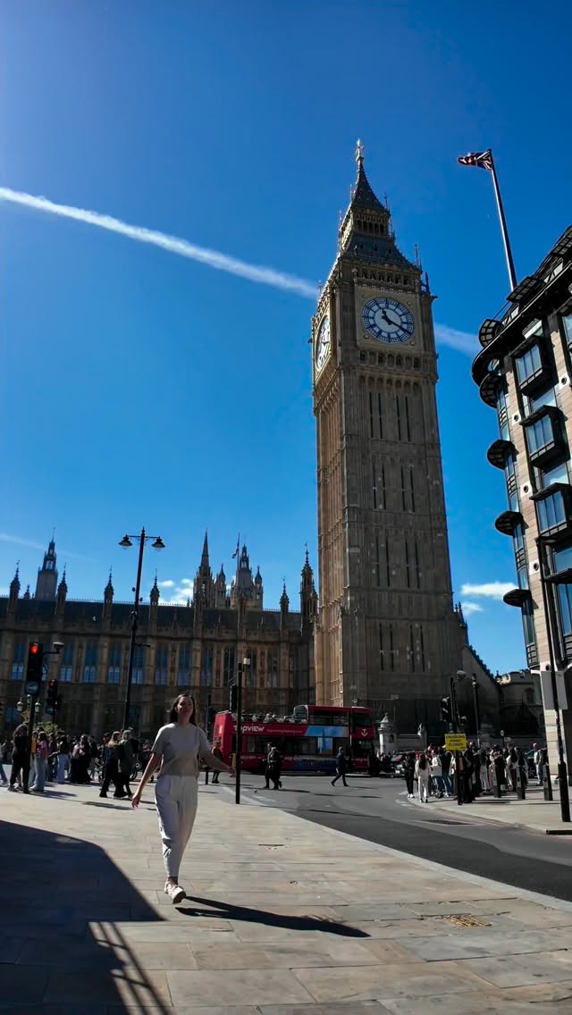 https://d2zmqyh8caa94h.cloudfront.net/creator_social_media_contents/instagram/reels/DX7Zek-MhBH/DX7Zek-MhBH.mp4