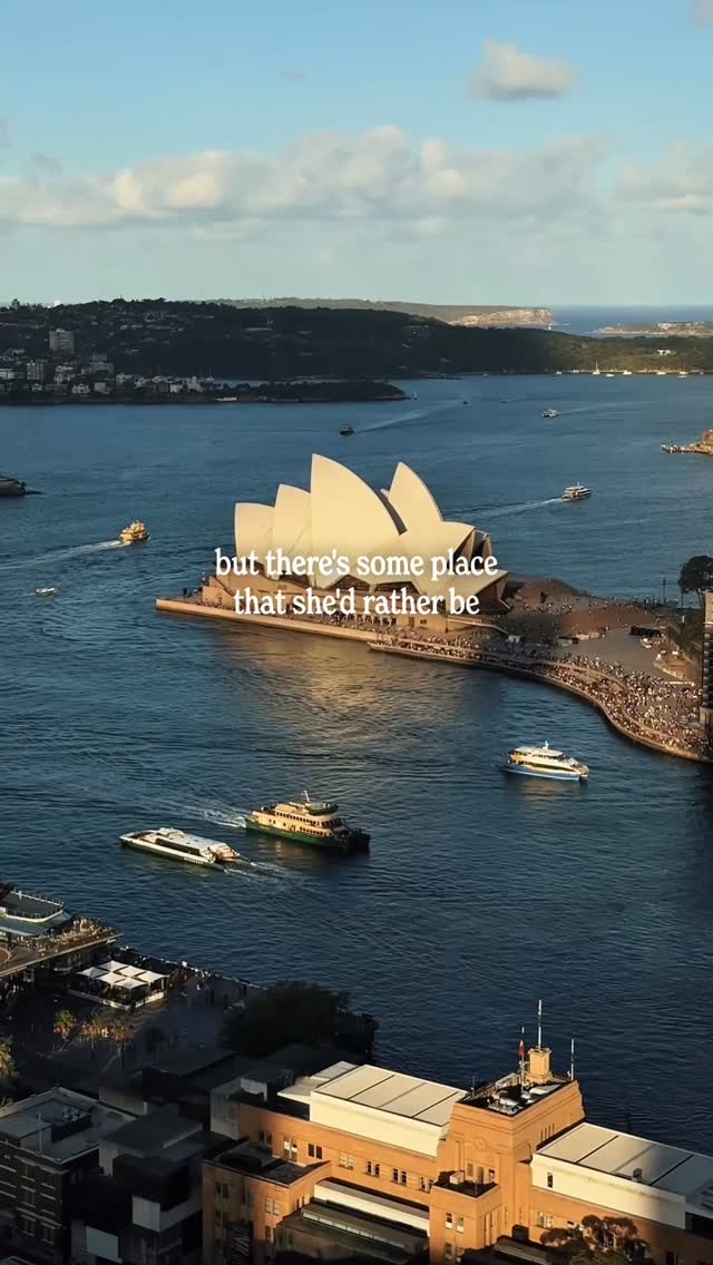 https://d2zmqyh8caa94h.cloudfront.net/creator_social_media_contents/instagram/reels/DYfQPTbxe4O/DYfQPTbxe4O.mp4