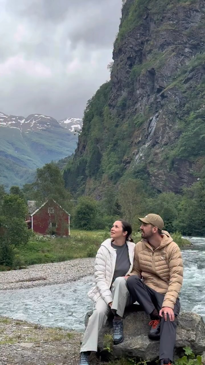 https://d2zmqyh8caa94h.cloudfront.net/creator_social_media_contents/instagram/reels/DZarnr4Oi4M/DZarnr4Oi4M.mp4