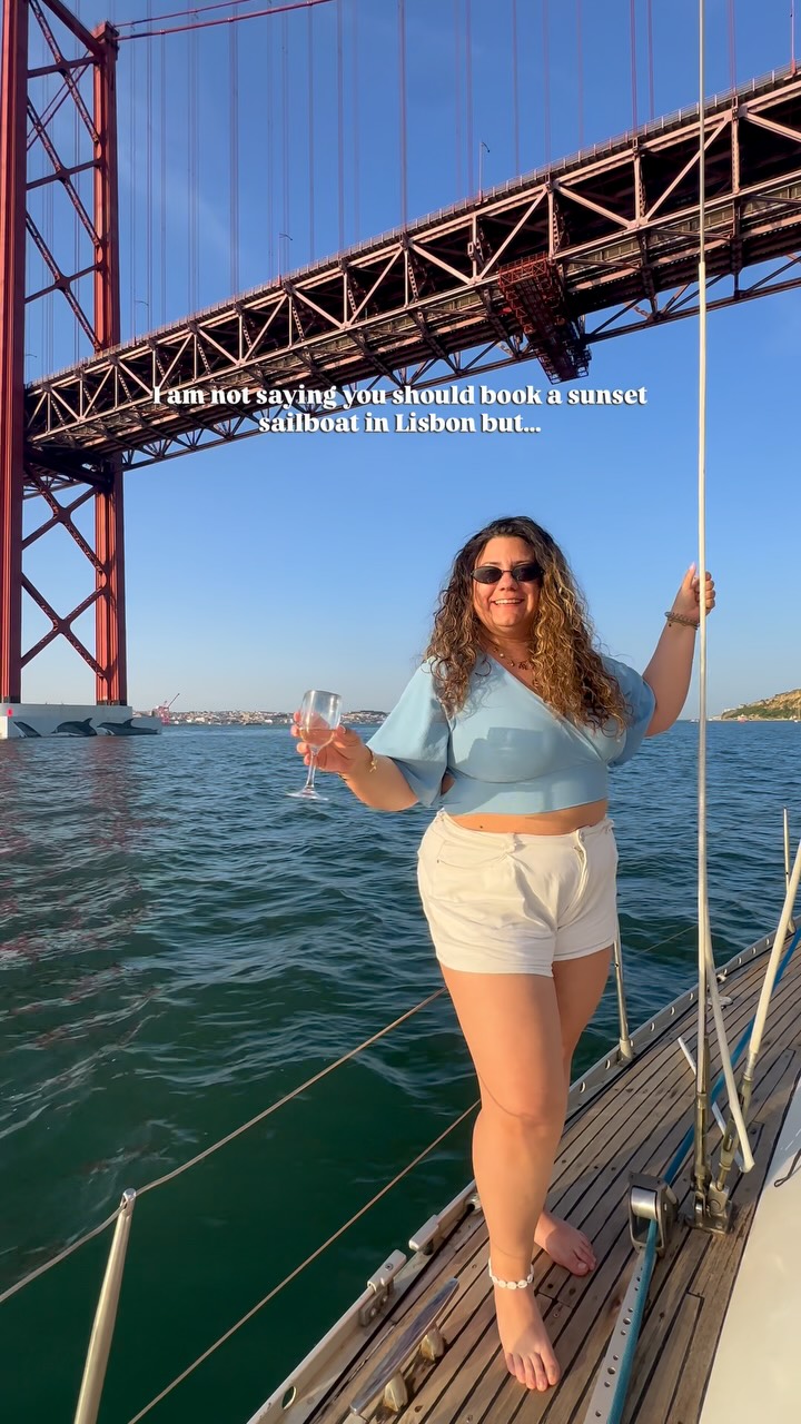 https://d2zmqyh8caa94h.cloudfront.net/creator_social_media_contents/instagram/reels/DaGY2IViuC2/DaGY2IViuC2.mp4