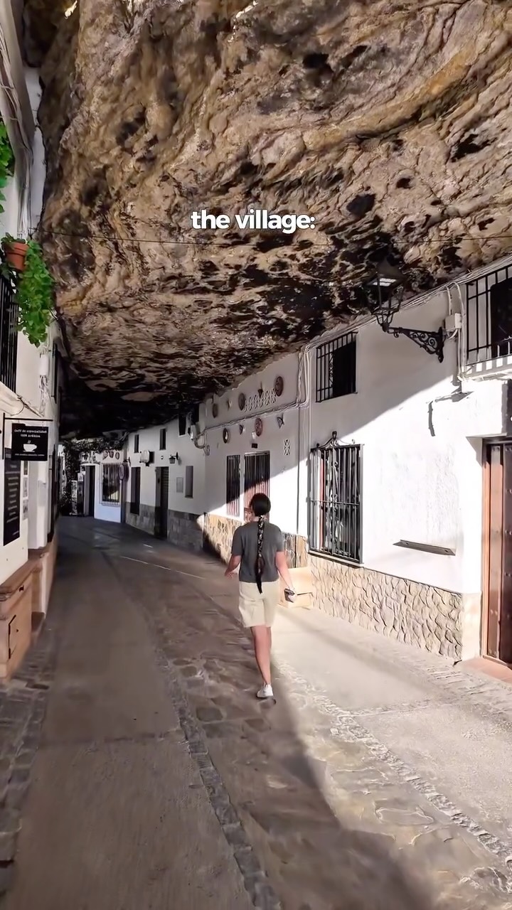 https://d2zmqyh8caa94h.cloudfront.net/creator_social_media_contents/instagram/reels/DalWO2WsVUQ/DalWO2WsVUQ.mp4