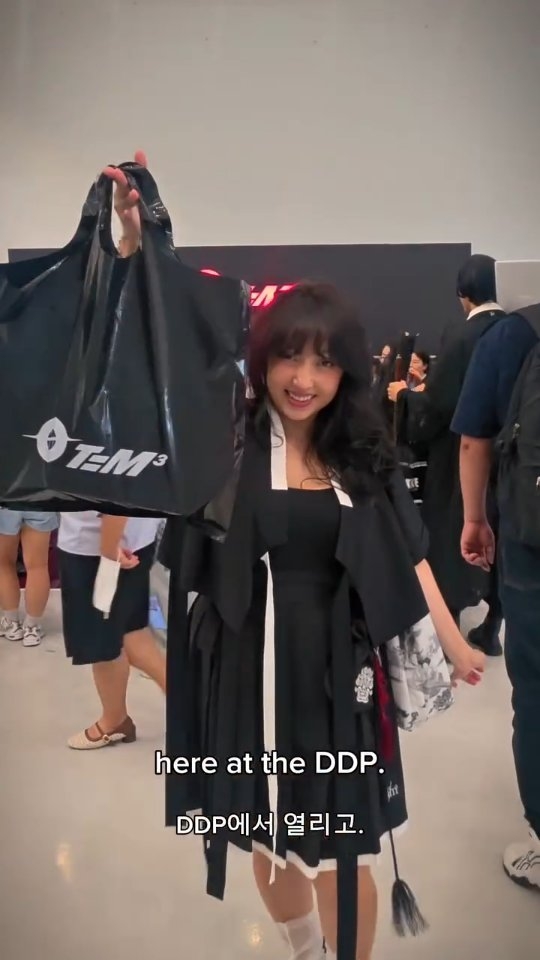 https://d2zmqyh8caa94h.cloudfront.net/creator_social_media_contents/instagram/reels/Db_7PZITYHv/Db_7PZITYHv.mp4