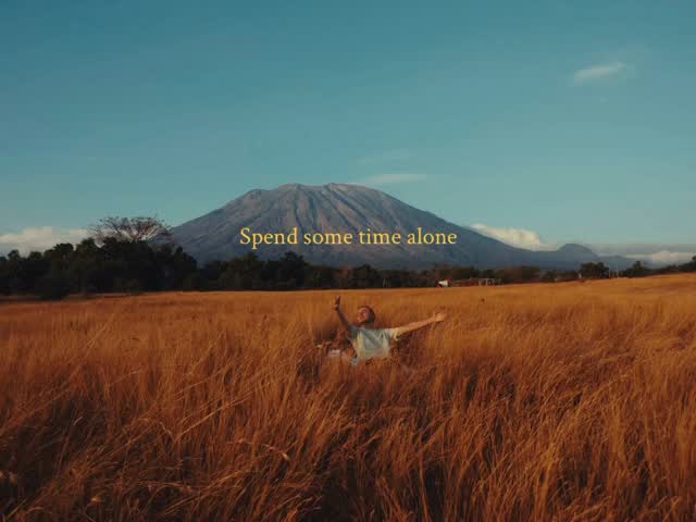 https://d2zmqyh8caa94h.cloudfront.net/creator_social_media_contents/instagram/reels/Dbi8kqQJj25/Dbi8kqQJj25.mp4