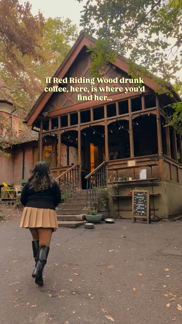 https://d2zmqyh8caa94h.cloudfront.net/creator_social_media_contents/instagram/reels/DePiFbgCnkK/DePiFbgCnkK.mp4