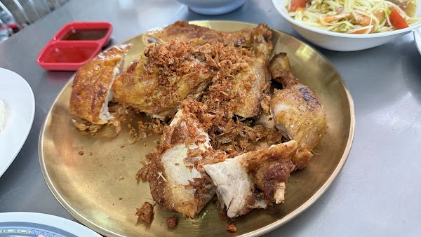 Polo Fried Chicken (Soi Polo) 4