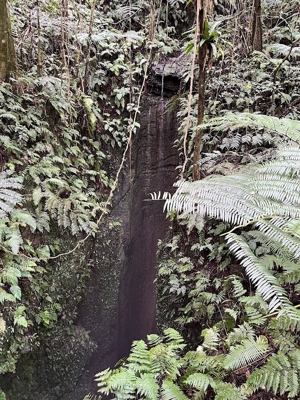 'Ana'Ahu(Smoking Cave) 1