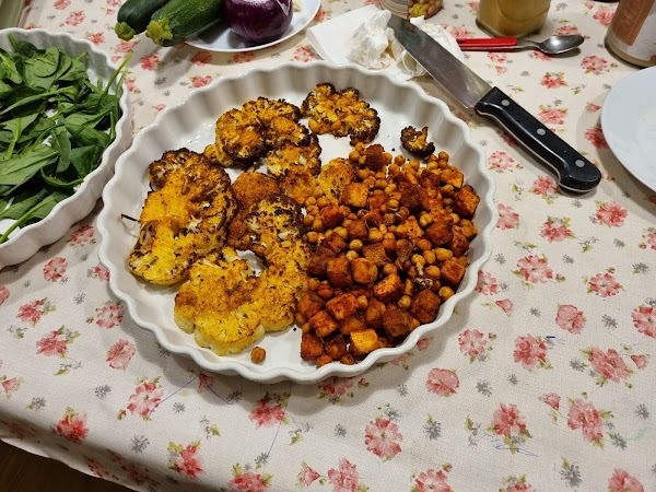 Szelence Café Health Food Restaurant 6